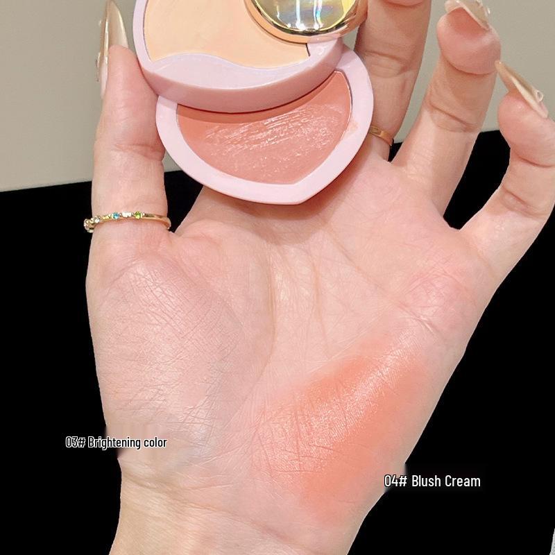 

Mansili Heart-Shaped Soft Focus Tinted Blush: Two-in-One Cream for Natural Blending, Ideal for Beginners and Students.