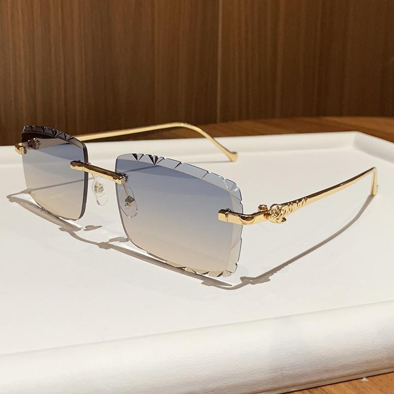 Metal Square Sunglasses With Pc Lenses For Outdoor And Party Looks