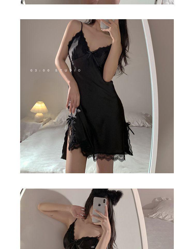 Sleek Ice Silk V-Neck Camisole Nightgown with Chest Pads - 2026 Summer Pure Desire Collection for Women