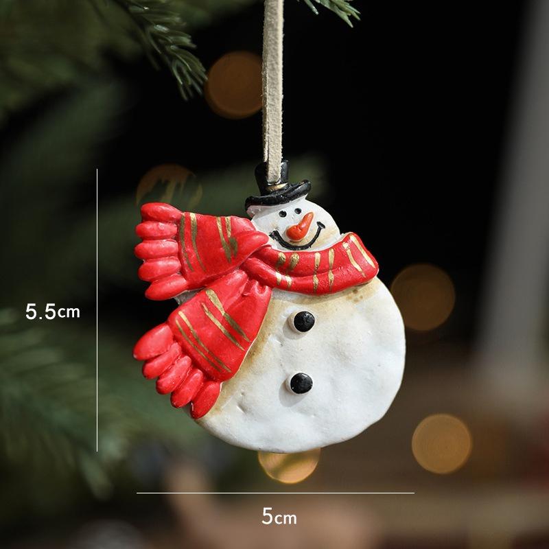 

Christmas Tree Decoration Pendant Resin Retro Christmas Painted Snowflakes Love Five-pointed Star Hanging Decoration Layout