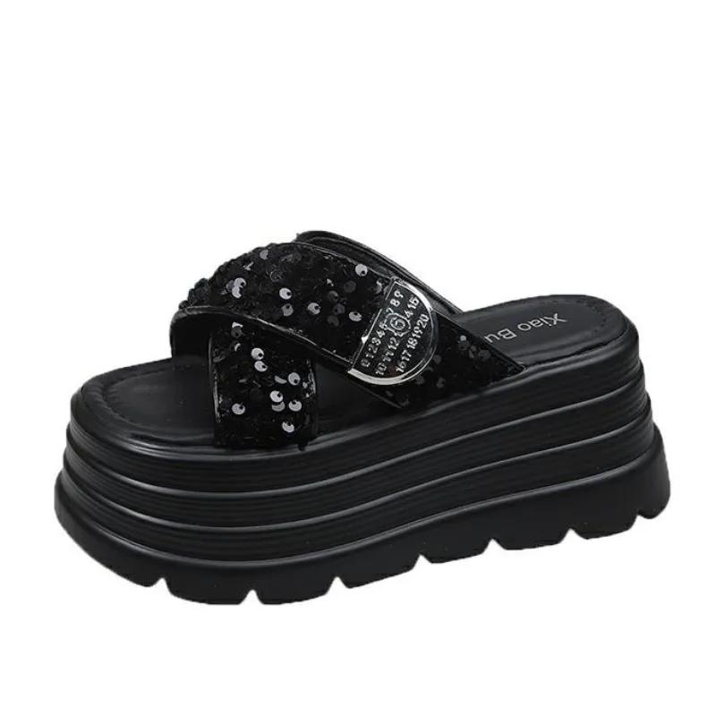 

Модные шлепанцы на высокой платформе 8 см Женские летние блестящие модные 2025 Новые сандалии на каблуках Повседневные шлепанцы на платформе Каблуки Пляжная обувь 34