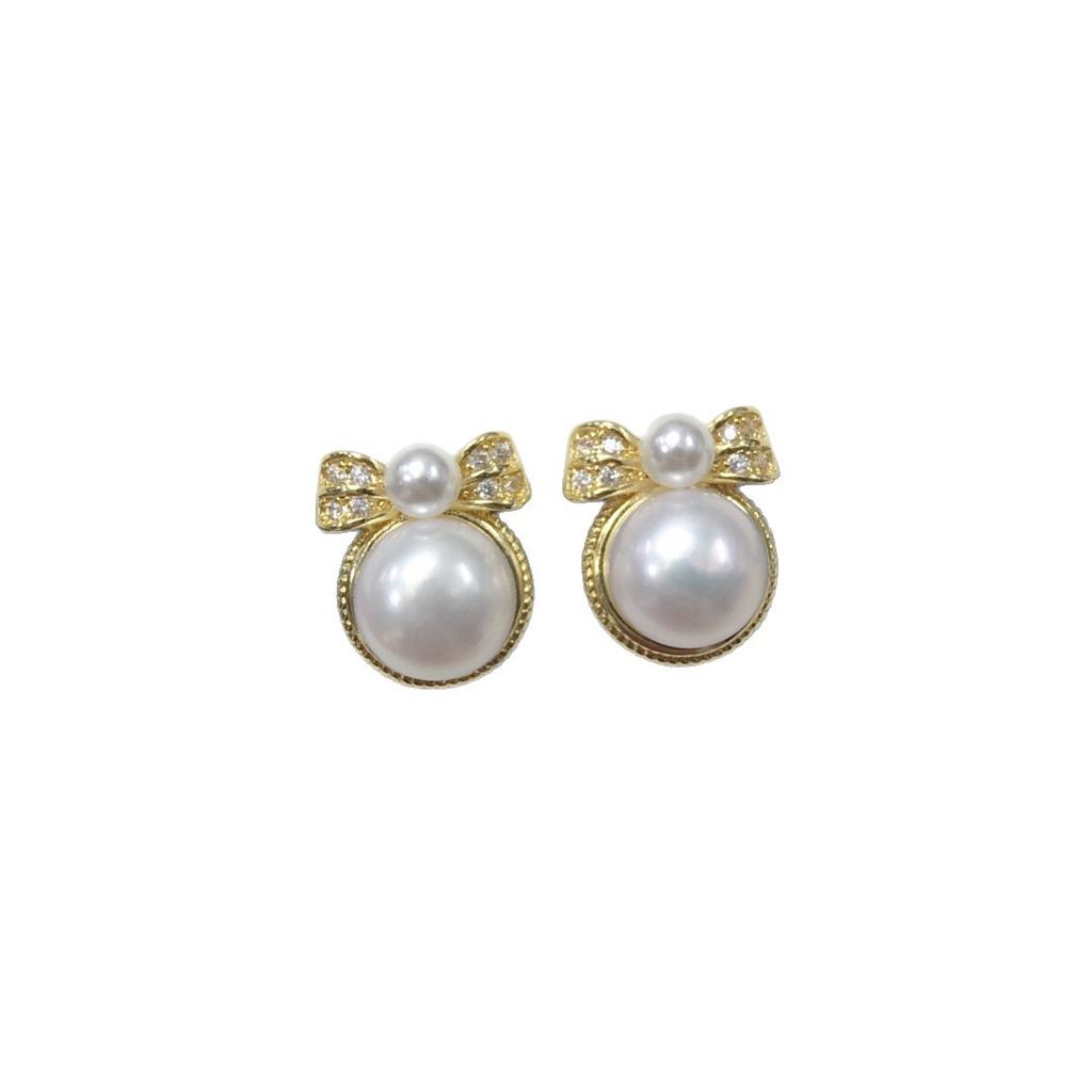 Natural freshwater pearl earrings, exquisite and sweet princess style, slightly inlaid with zircon bow, fashionable pearl earrings