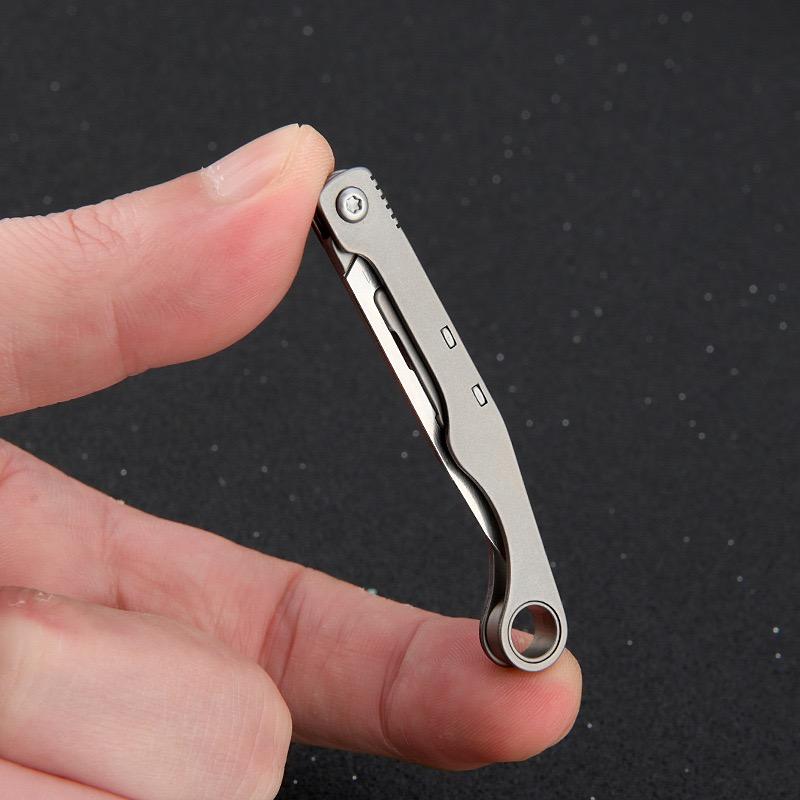 Multi Style New Mini Titanium Alloy Folding Surgical Knife for Outdoor Camping, Portable EDC Knife with 10 Free Blades