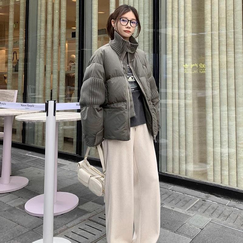 

Женский пуховик с вязаным воротником-стойкой, зимний 2025, утолщенный, на белом утином пуху, маленький, модный, теплый, японская одежда-хлеб, тренд S