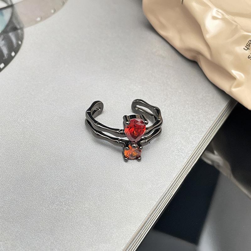 

2026 Dark Wind Personality Red Diamond Open Ring Gender Free Wind Spice Girls Stack Wear Niche Design Unique Index Finger Ring Resizable