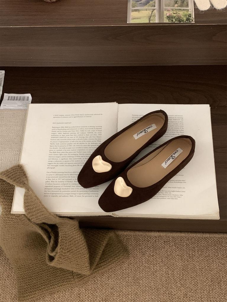 Mori Xiaoxiangfeng Woolen Single Shoes Women's 2025 Autumn New Ugly Cute Flats Round Head Retro Mary Jane Women's Shoes