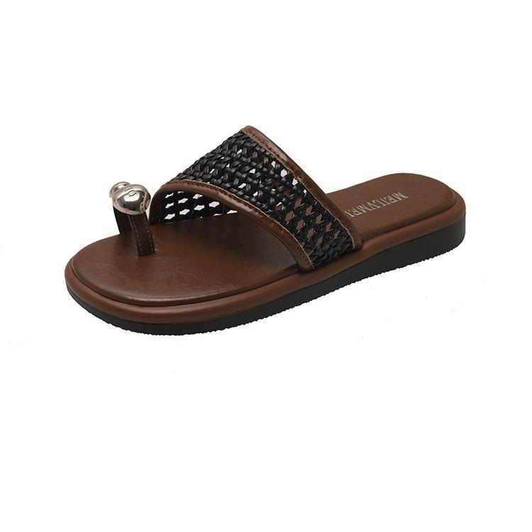 Comfort version '~ Retro woven toe slippers women's 2025 new summer wear foreign style fashion flat bottom cool slippers women