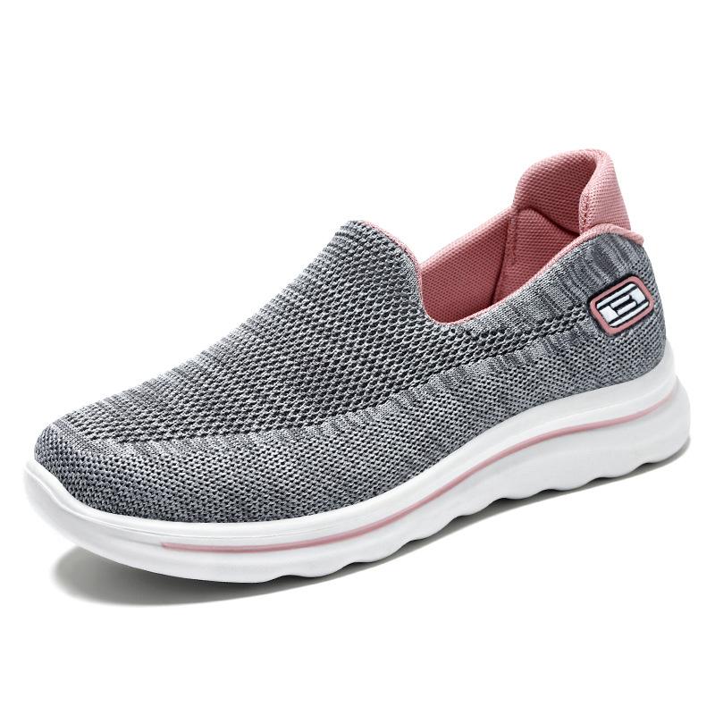 Middle-aged and Elderly Mother Shoes, One-step Flat Shoes, Old Beijing Cloth Shoes, Non-slip Soft-soled Flying Woven Surface Brand Women's Shoes