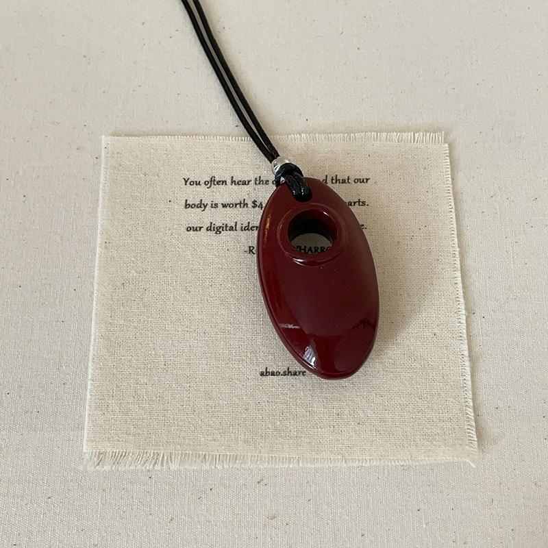 U-Shaped Water Drop Metal Pendant, Black Rope Necklace, Simple Versatile Neck Chain, Sweater Chain.