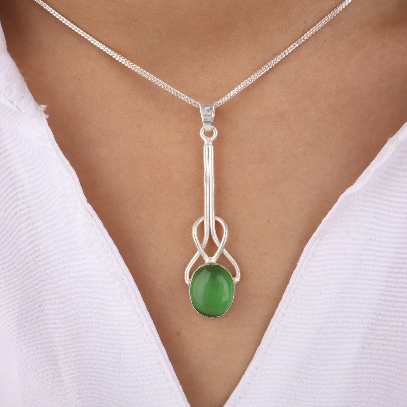 

Natural Green Cat s Eye Gemstone 925 Sterling Silver Jewelry Gift Pendant 1.79 PP-60-47