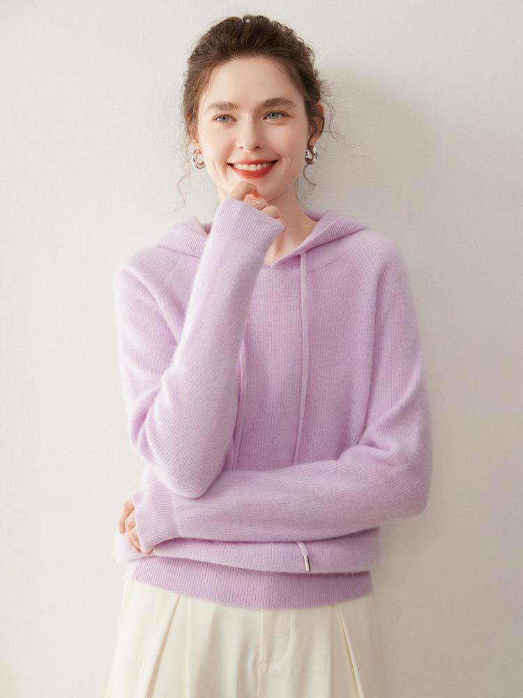 Stylish Women's Hooded Cashmere Sweater, Loose Fit, Double-Strand Ingot Stitch; Ideal for Layering in Autumn and Winter