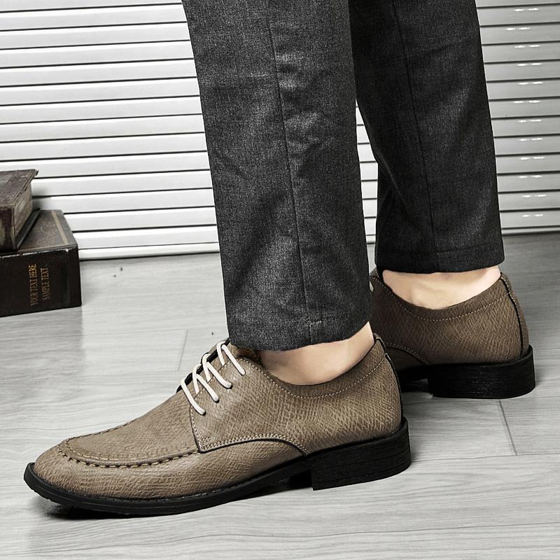 Fashion Luxury men's leather shoes High quality and comfortable gentleman style Leisure business or work plus size Flat dery shoes