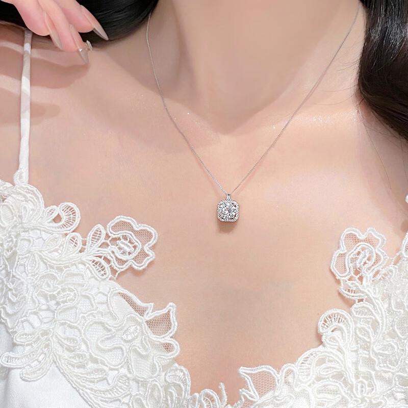 MIMORE Small Sugar Cube Silver Necklace