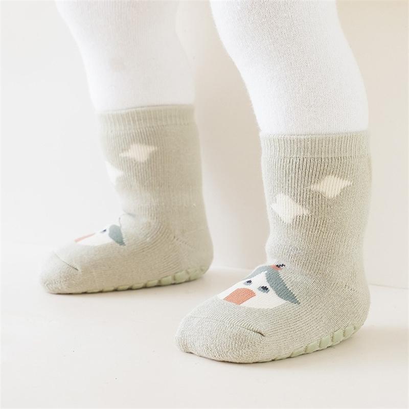 Lawadka 3 Paare/Los Neugeborenen Babysocken für Jungen Mädchen Winter Dick Warm Kleinkind Zuhause Boden Socke Weiche Kindersocken Rutschfest