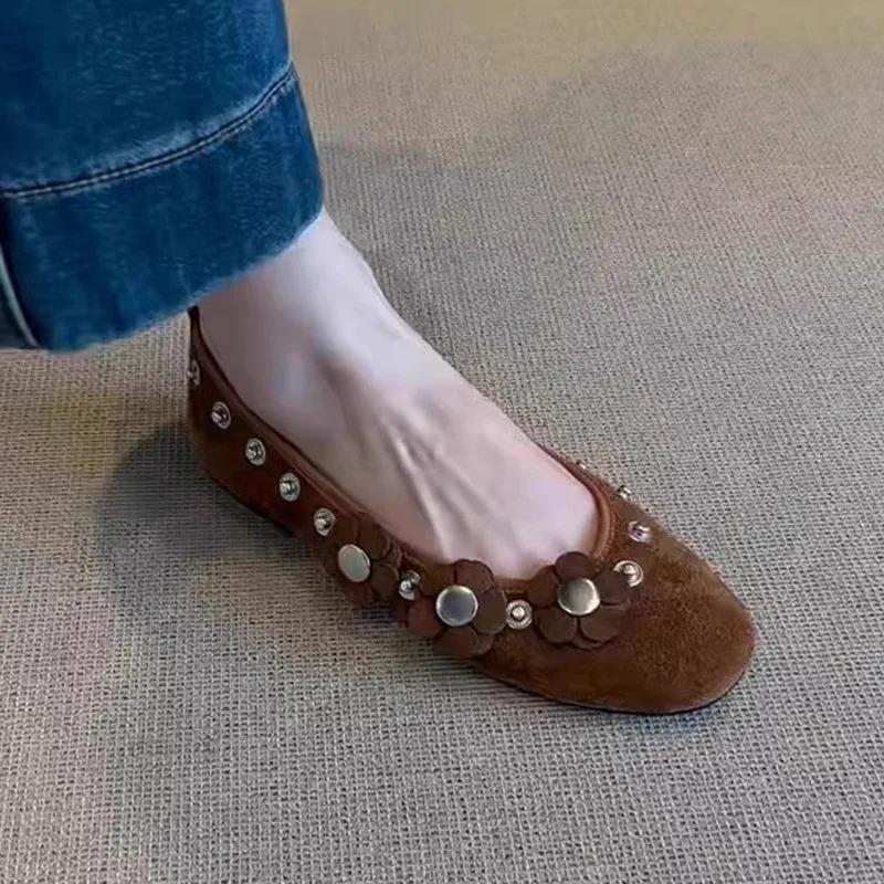 Women's Suede Flats Spring New Square Toe Shallow Mouth Rivet Flower Soft Sole Anti-slip Wear-resistant Single Shoes