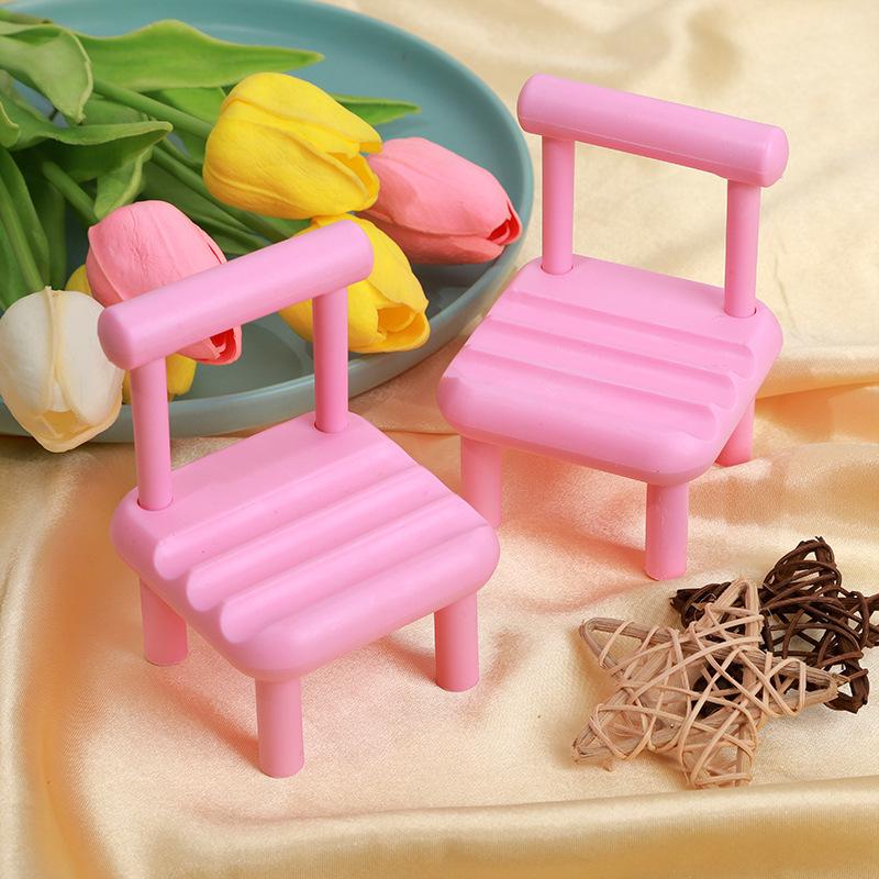 Creative Small Chair Tablet & Phone Stand: Cute Desktop Lazy Person Support for Drama Watching.