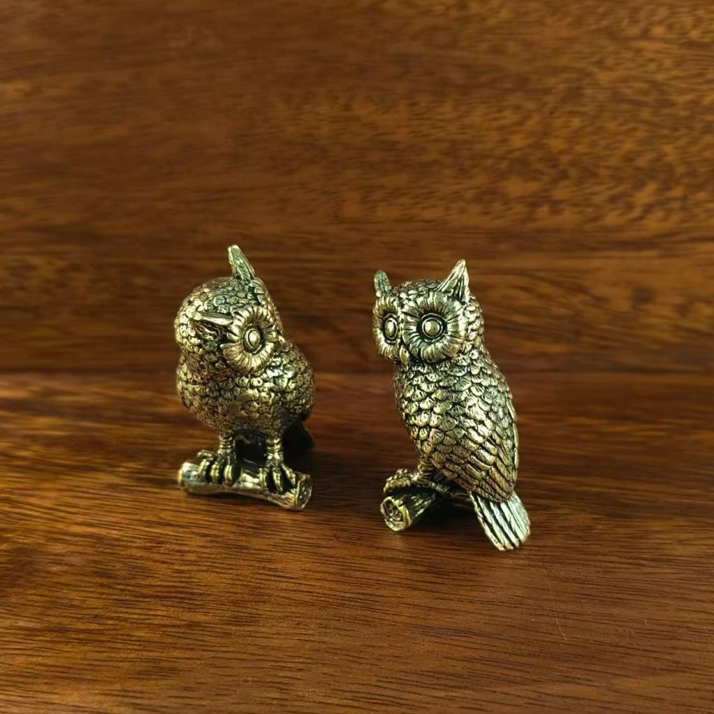 Brass Solid Owl Ornament Creative Home Decoration Copper Carving Handicraft Tea Pet