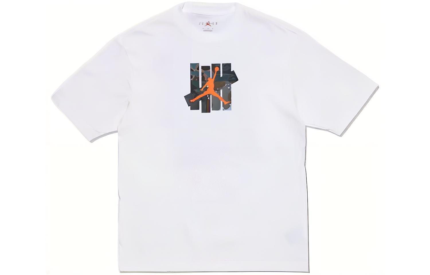 

Jordan X Undefeated Strikes Tee DX4304-100 M
