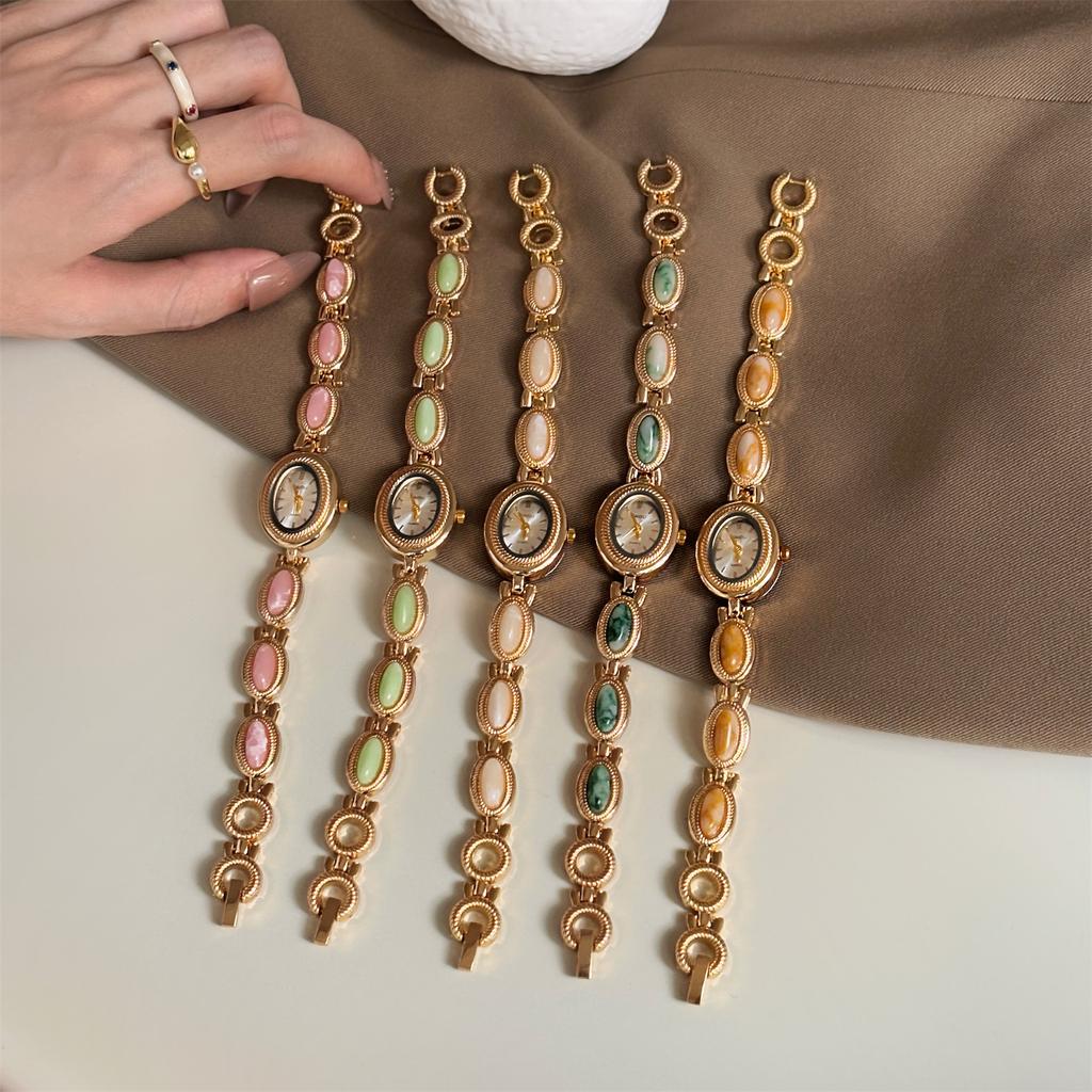 Xiaoxiang Medieval Light Luxury Bracelet Watch Temperament Watch Retro Small Gold Watch Women'S Watch