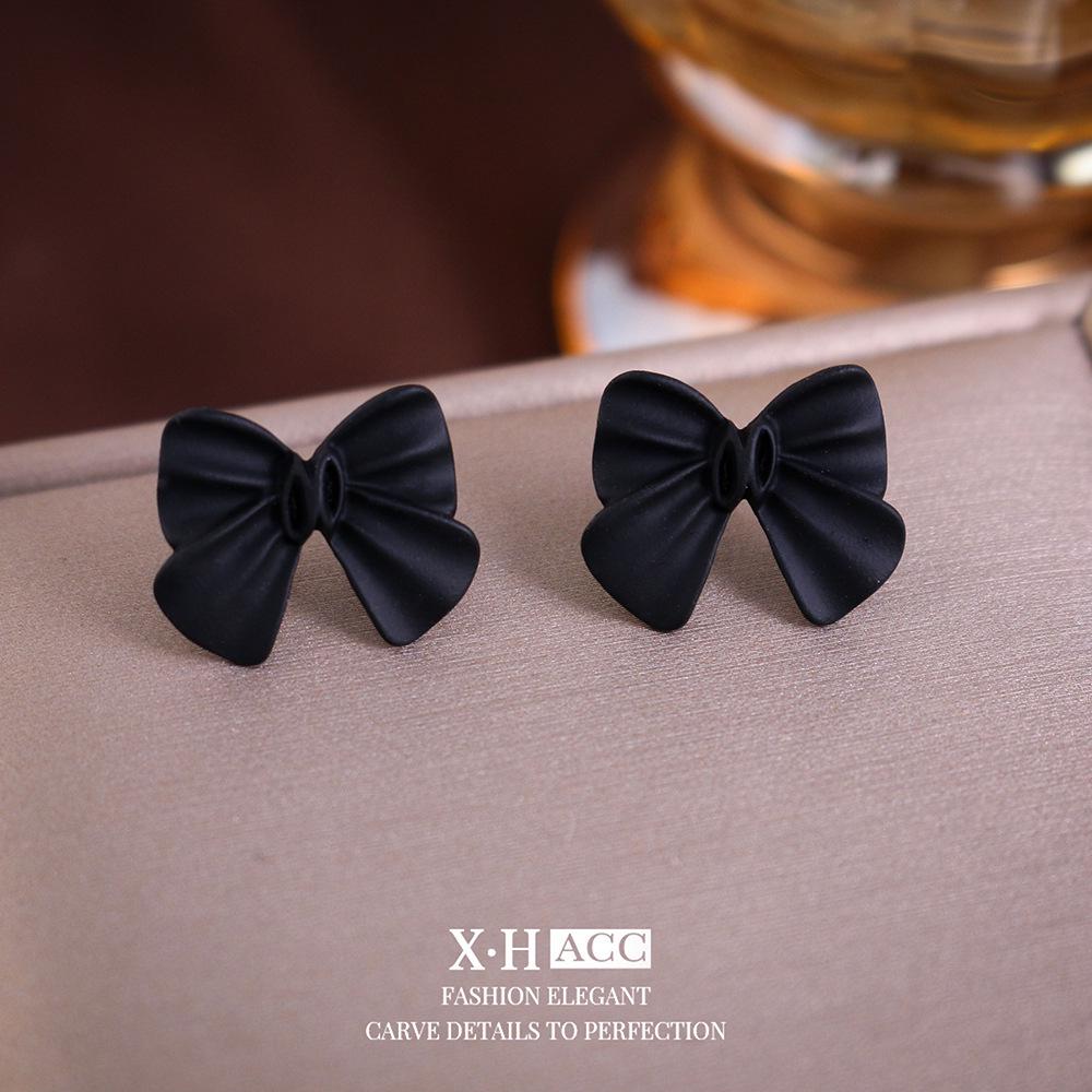 Elegant Gold-Plated Black Zircon Stud Earrings - Niche Design for a Luxurious Fashion Statement