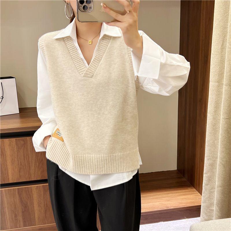 V-neck Knitted Vest for Women In Autumn Loose Vest Lazy Style Layering Over Sleeveless Waistcoat and Waistcoat