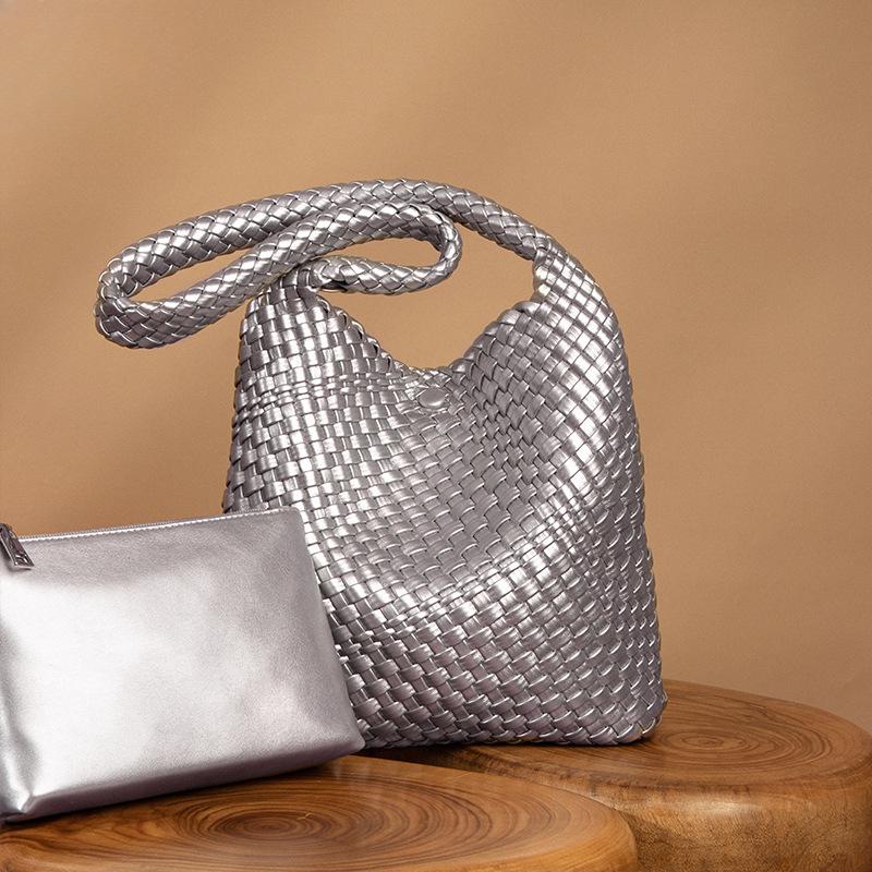 Trendy Single-shoulder Tote Bag, Fashionable and Simple Hand-woven Bag, Soft Leather Large-capacity Mother-and-child Underarm Bag