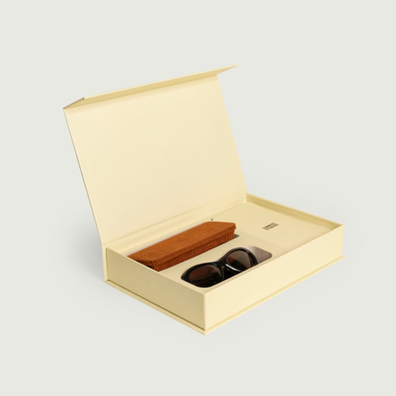 Sunnies Studios Premium Packaging