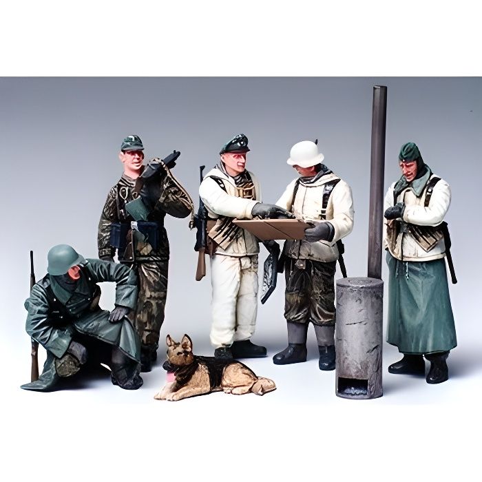 Maquette - TAMIYA - Soldats Allemands Au Rapport - Modèle 35212 - Echelle 1:35