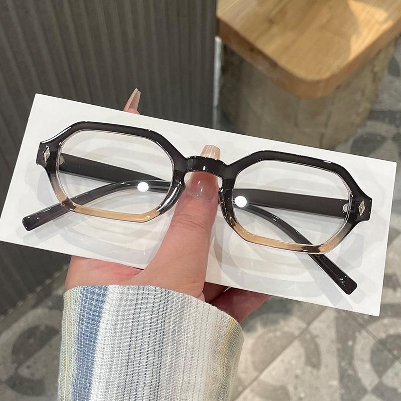 Small Frame Irregular Square Sunglasses Luxury Brand Designer UV Protection Punk Vintage Hip Hop Shades for Women Men