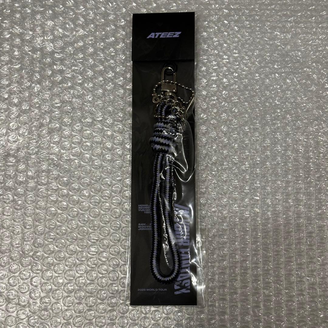 

[USED] ATEEZ IN YOUR FANTASY Merchandise LIGHTINY STRAP