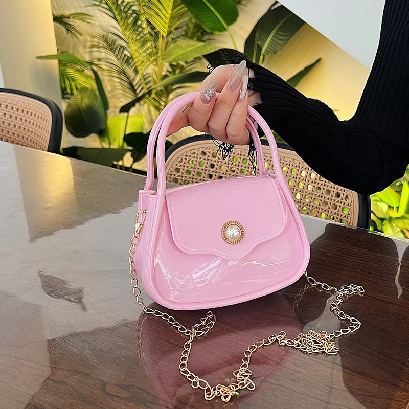 Fashionable Casual Handheld Small Square Bag 2024 Spring Popular New Simple Single Shoulder Diagonal Commuter Women's Bag
