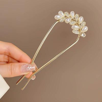 Black Moon Tassel Hairpin