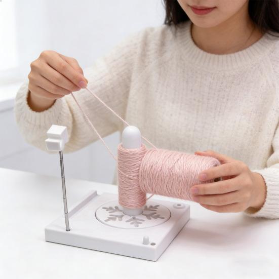 Portable Yarn Spool Organizer Box Multi-Functional Yarn Holder Spinner with Phone Stand Detachable Crochet Caddy