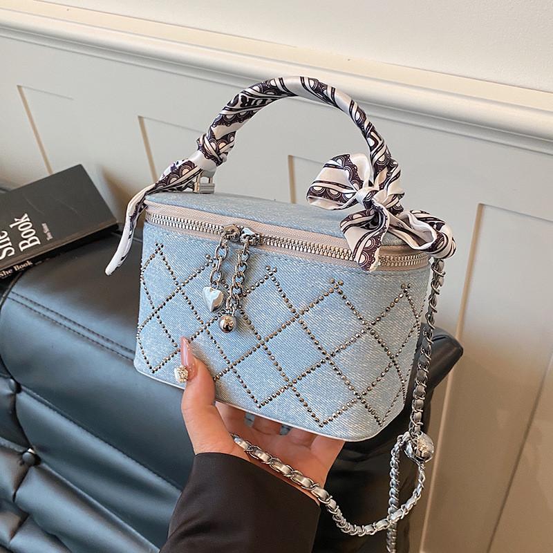 IELGY Fashionable All-Match Chain Cross-Body Small Square Bag Portable Box Bag