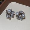 Silver Needle Vintage-Style Geometric Flower Pearl Earrings with Diamonds - Luxurious and Fashionable Ear Studs
