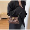 IELGY Retro One-Shoulder Underarm Bag Female Spring Fashion Simple Messenger Bag