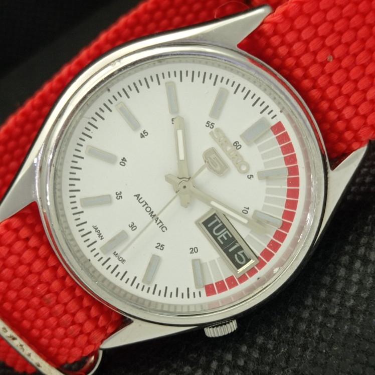 

Б/У винтажные часы SEIKO 5 AUTOMATIC 7019A JAPAN MENS D/D WHITE WATCH 608i-a316857-9 SKU608i-a316857