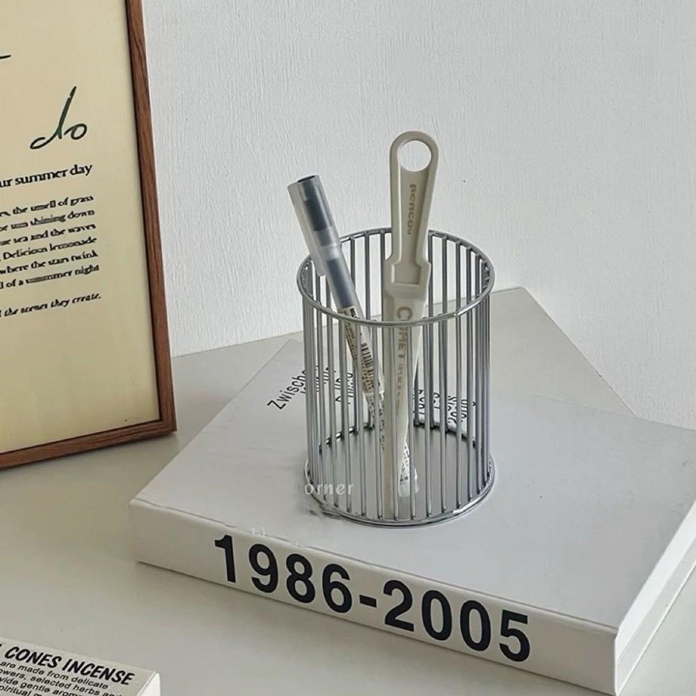 Metal Metal Pen Holder INS Style Pencil Holders New Cylindrical Case  Home Decor