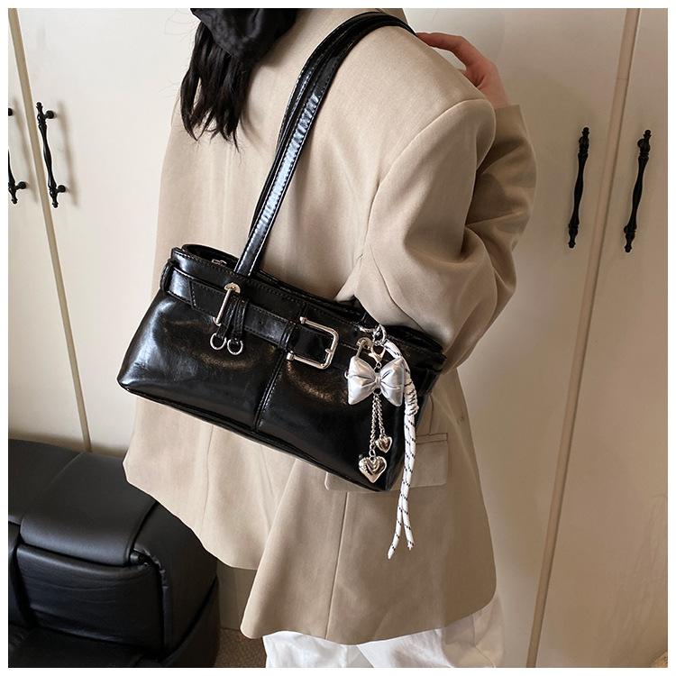 Belt Buckle Design Shoulder Satchels Bag for Women 2025 New In Luxury Designer Handbags Branded Fashion Totes with Pendant
