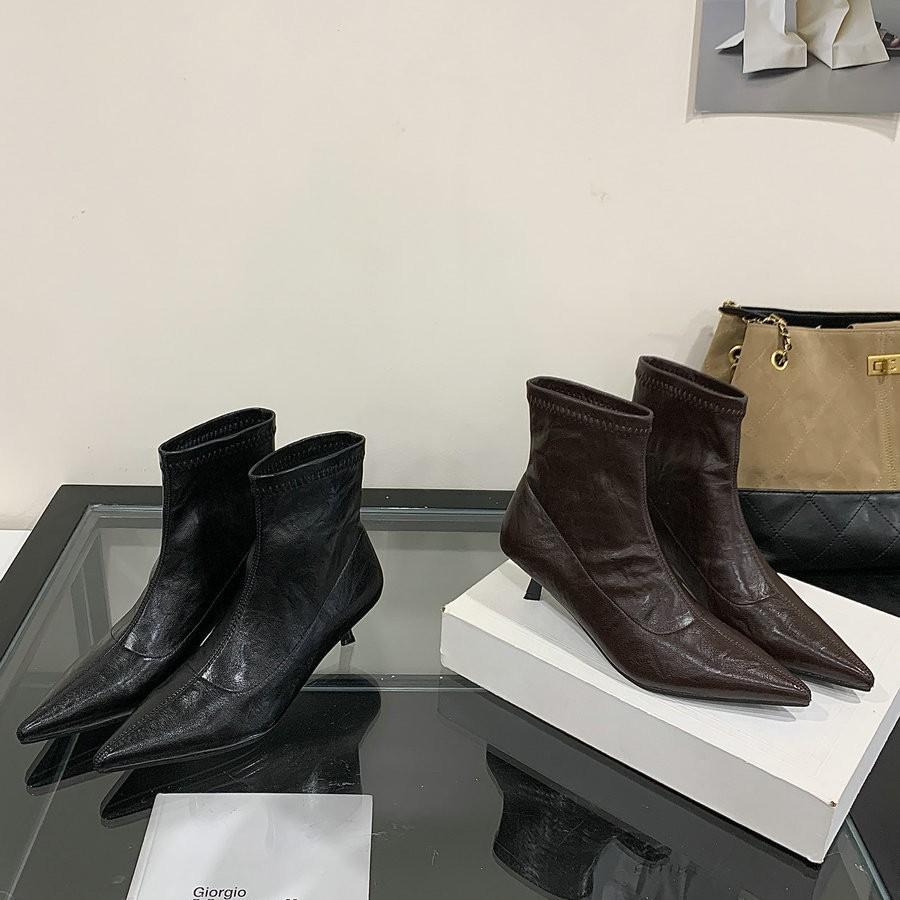 2025 New Foreign Style Thin Versatile Sleeve Pointed Tip Thin Heel Commuting and Bare Boots Solid Color Retro Medium Heel Thin Boots