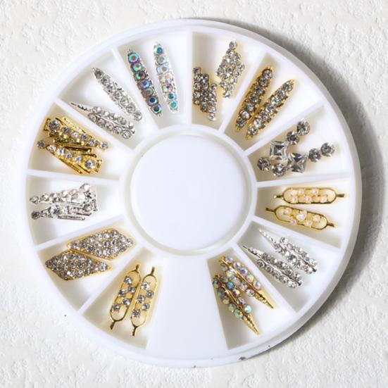 Bijuterii rafinate pentru unghii Formă creativă minunată și atractivă