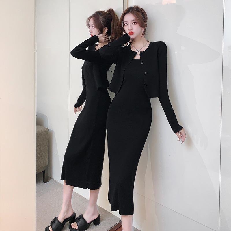 

Stylish Spicy Girl Set: Striped Camisole Dress & Knit Cardigan – Perfect for Autumn/Winter S (suitable for 85-100 jin)