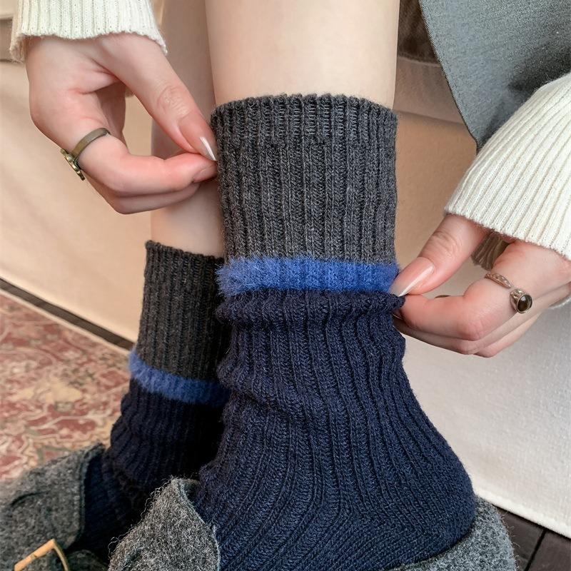 Thickened Autumn and Winter Retro Wool Socks for Women's Fashion, Color-blocked Mink Fleece Warm Mid-calf Socks