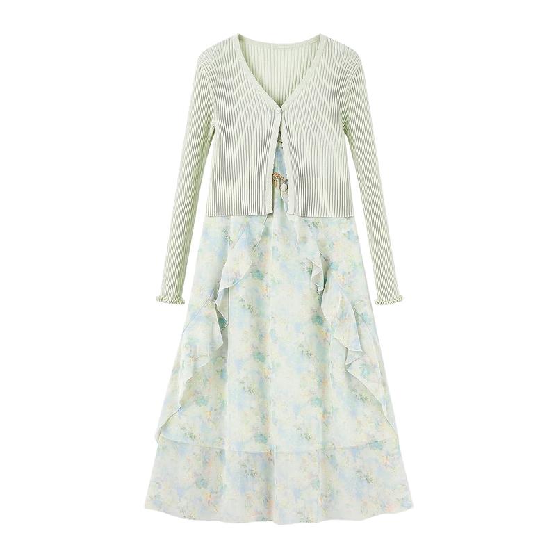 Elegant Floral Knit V-Neck Two-Piece Set