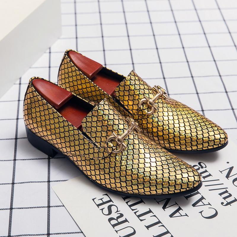 Fish Scale Loafers Men's Large Size Fashion Horse Buckle Foot Leather Shoes Nightclub Personality Lazy Shoes Men