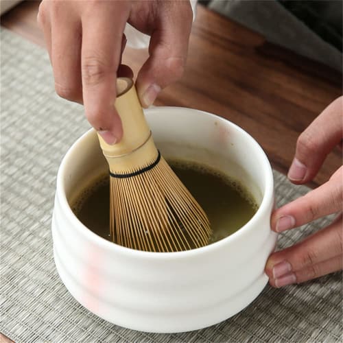 4-Piece Tea Ceremony Set (100-piece Set): Includes a 100-piece Chasen, Chasen Stand, Chashaku (Tea Scoop), Chasa (Tea Spoon), and Matcha Bowl. Include