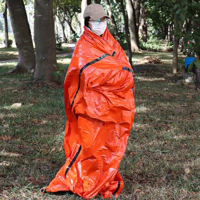 Sacco a Pelo di Emergenza Coperte Termiche di Emergenza Sacco Bivy di Sopravvivenza Impermeabile Sacco a Pelo di Sopravvivenza per Avventure all'Aria Aperta Campeggio Escursionismo