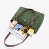 Neue Trendige Retro-Einkaufstasche für den Weg zur Arbeit, große Kapazität, Einzel-Schultertasche mit einem Hauch von Luxus