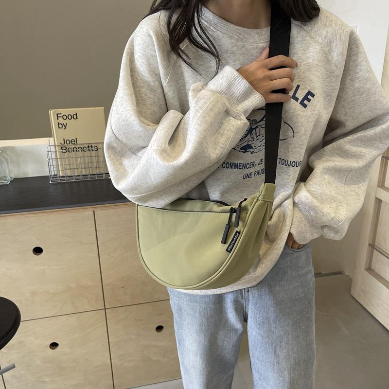 Nylon Cloth Crossbody Korean Bag Large Capacity New Texture Shoulder Crossbody Bag Casual Dumpling Bag Casual Versatile