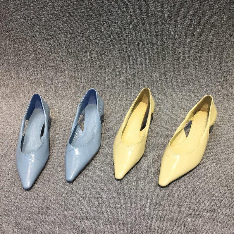 Women's Shoes 2025 Spring and Autumn New Oil Wax Leather Fashion Hollow Cat Heel Shoes Women's Pointed Comfortable Low Heel Single Shoes